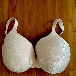 Soma Lace Brassiere minimizer